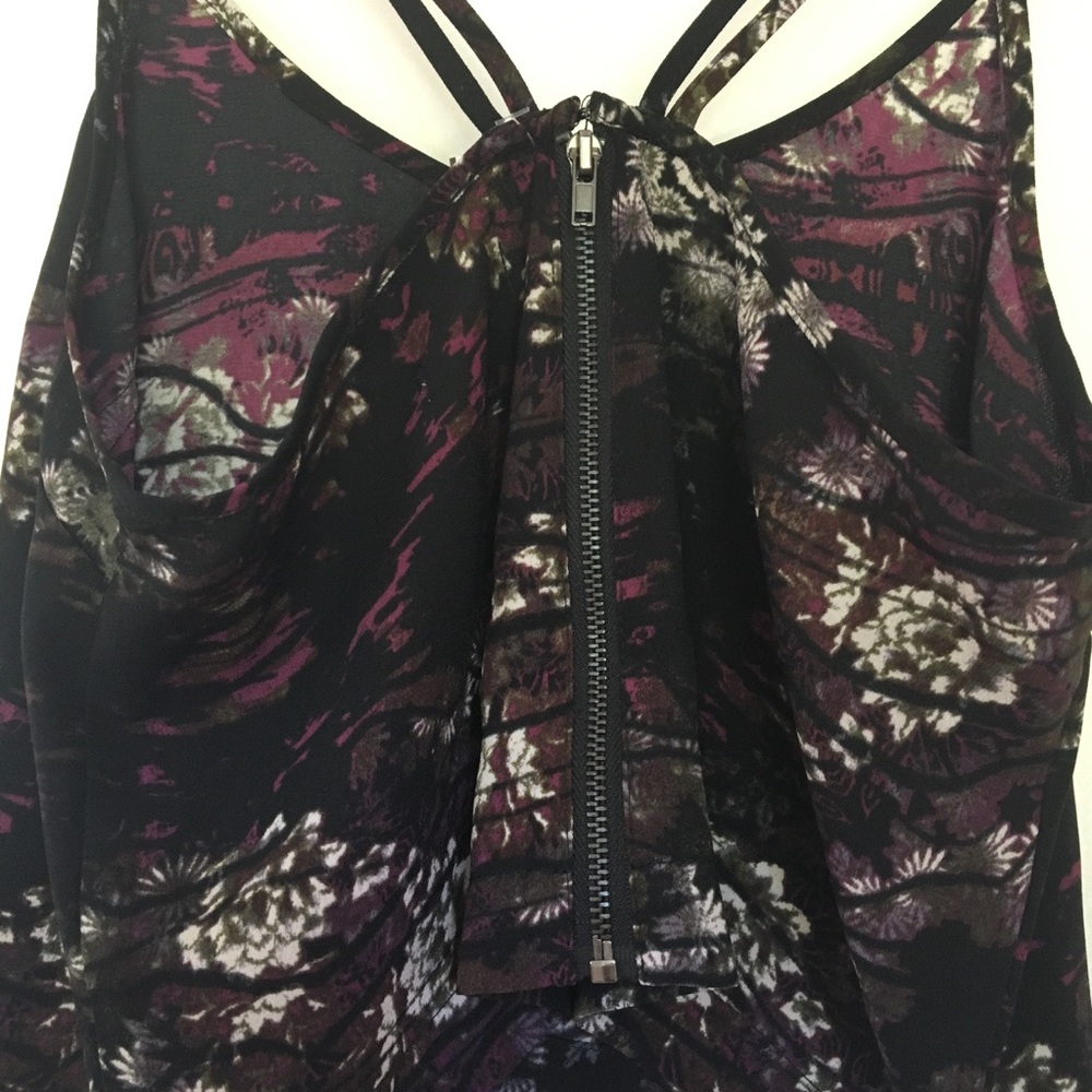 Urban Outfitters • floral crop top double straps - Picture 2 of 4